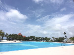 日除けがないアウトドアプールその2