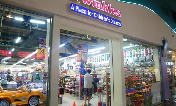 【グアム】Twinklesトゥインクルス／りゅうちぇる来店のおもちゃ屋さん