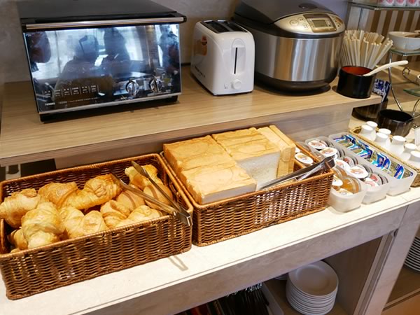 ロイヤルイン台北南西の朝食