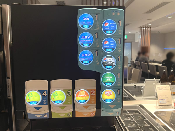 小松空港ANAラウンジのソフトドリンク