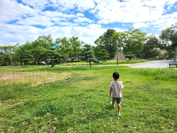 大手前芝生広場