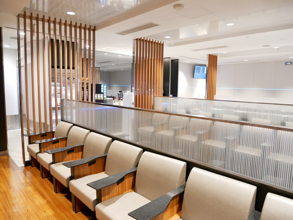 小松空港ANAラウンジ