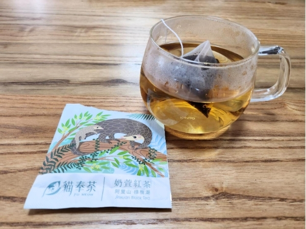 貓奉茶｜マオフェンチャを飲んでみた