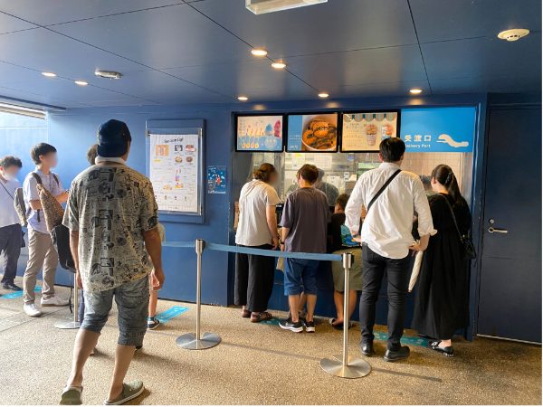 京都水族館内スタジアムカフェ