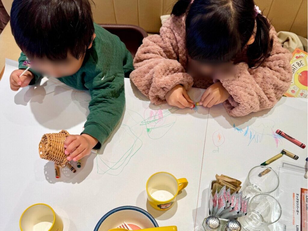 egg 東京のテーブル