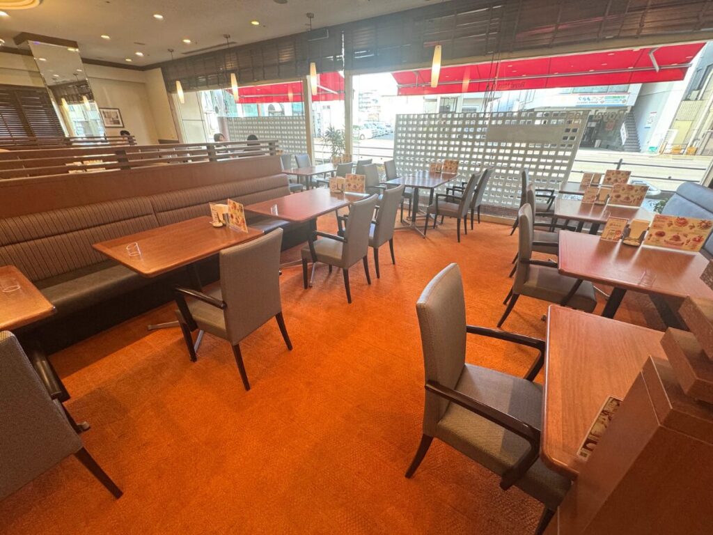 リッチモンドホテル仙台の朝食会場(ロイヤルホスト)