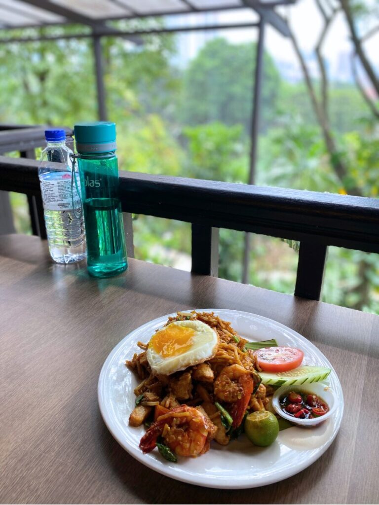 KLバードパーク内レストランHornbill Restaurantのランチ