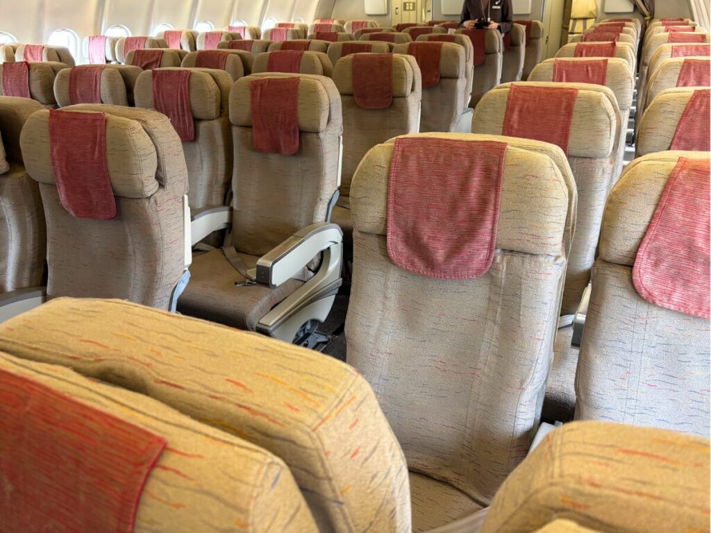 アシアナ航空搭乗記|A330-300のエコノミーの座席