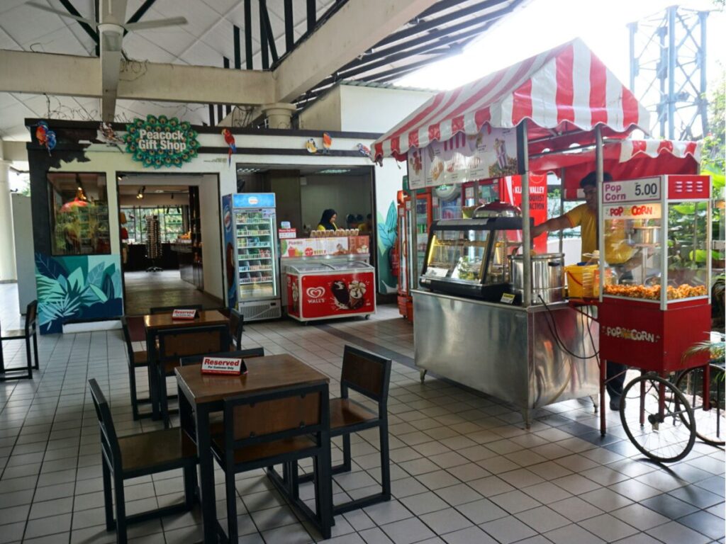 KLバードパークの売店
