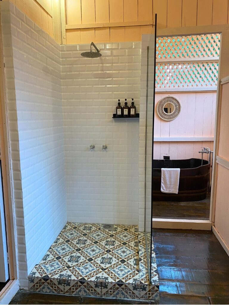 テンプルツリーリゾート・ランカウイ (Temple Tree Resort Langkawi)のバスルーム・シャワー
