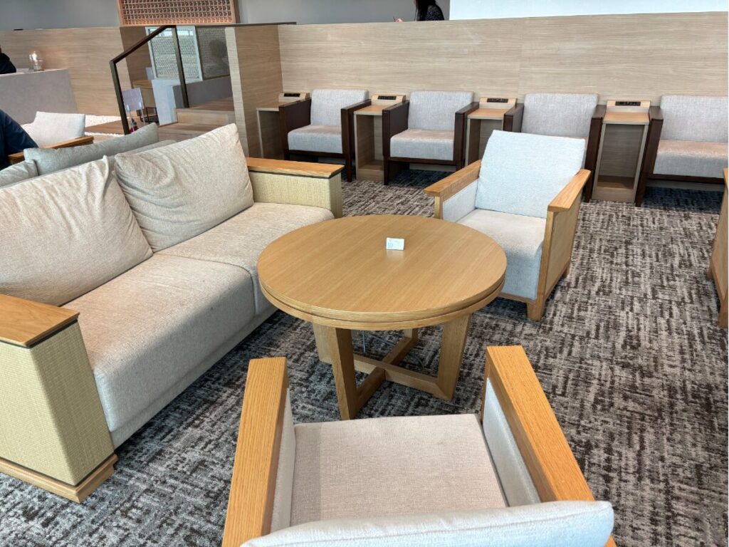 ラウンジ福岡の座席
