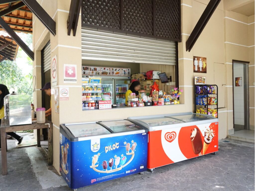KLバードパークの売店