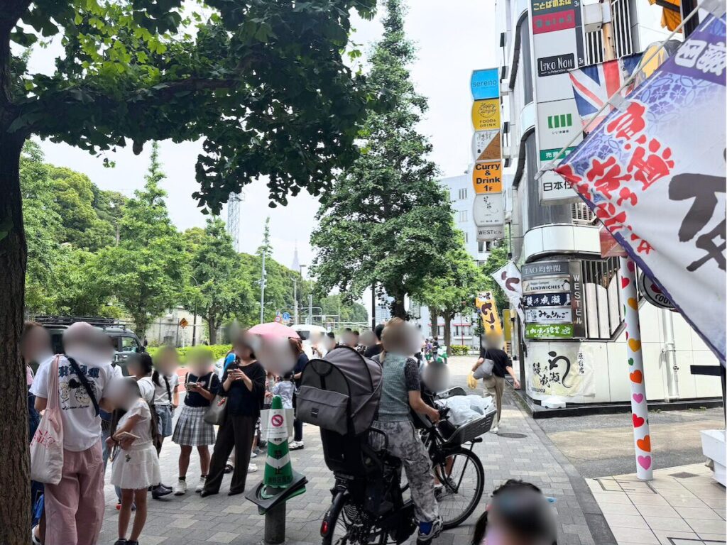原宿べビタピの行列
