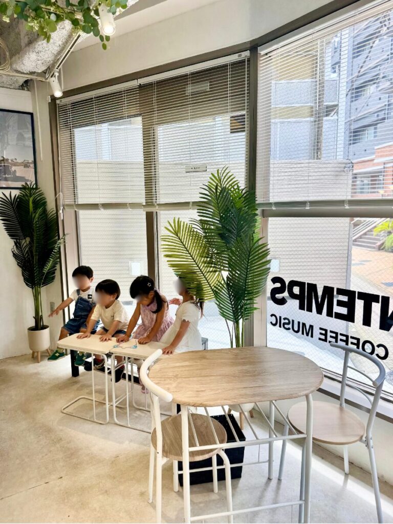 原宿子連れにおすすめカフェ店内