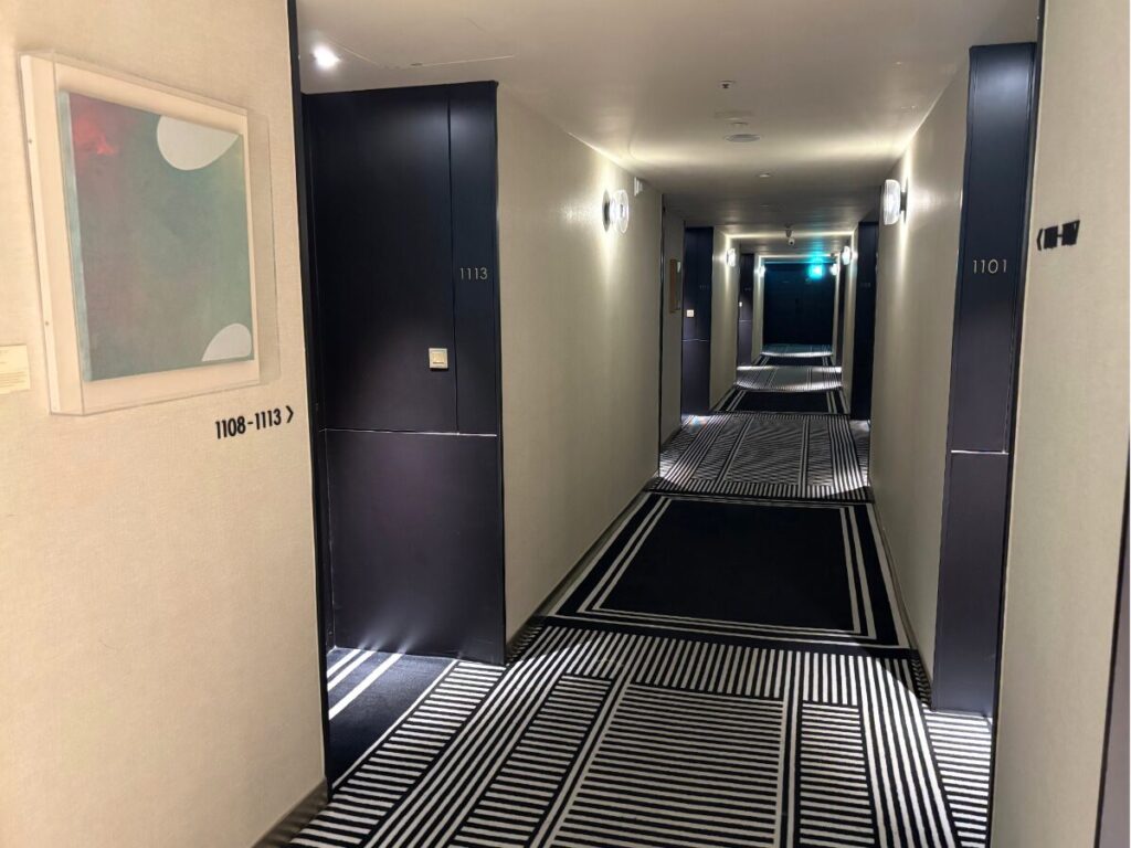 ホテルエリエナ(HOTEL ELIENA)の廊下