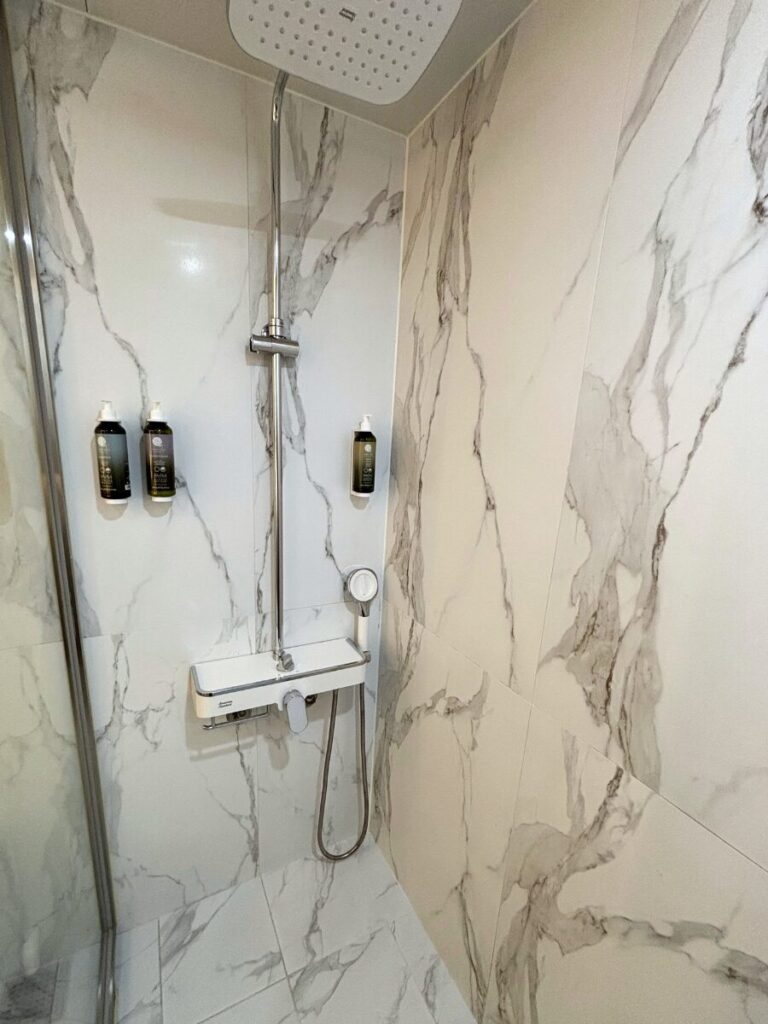 ホテルエリエナ(HOTEL ELIENA)のシャワースペース