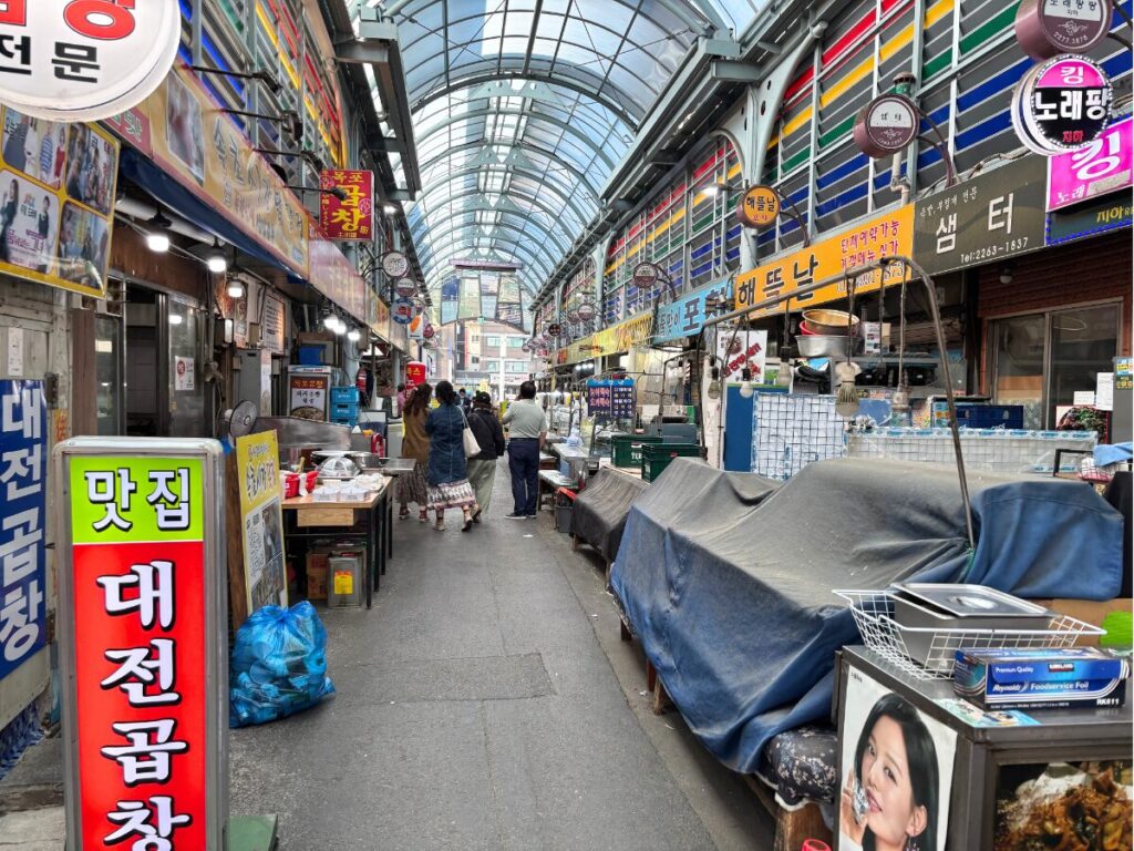 百済精肉店周辺（お昼）
