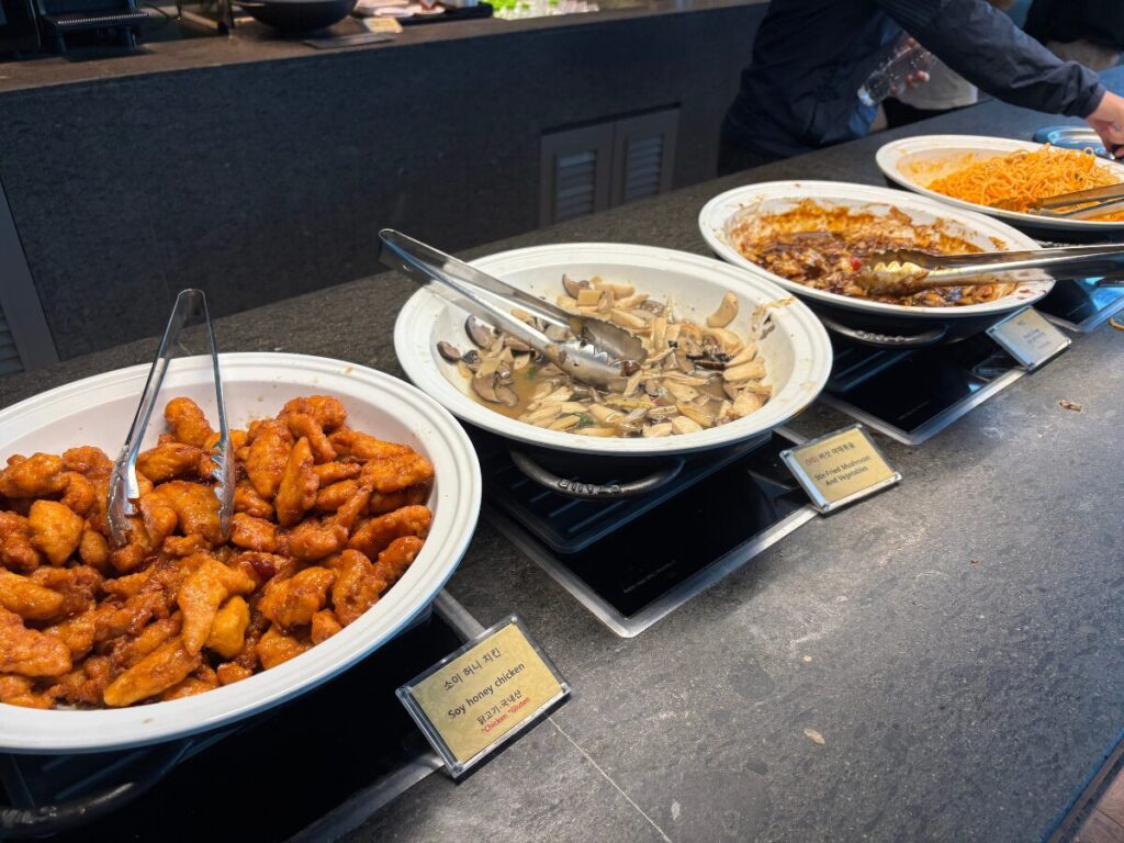 仁川空港アシアナビジネスラウンジのお料理