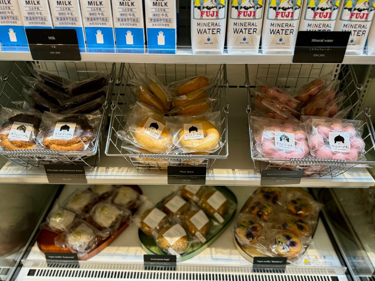 星野リゾート1955東京ベイのFood&Drink Stationの軽食