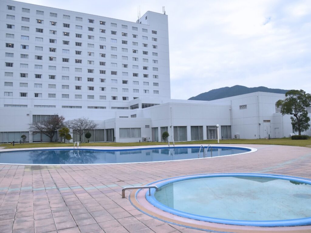 メルキュール福岡宗像リゾート＆スパのガーデンプール