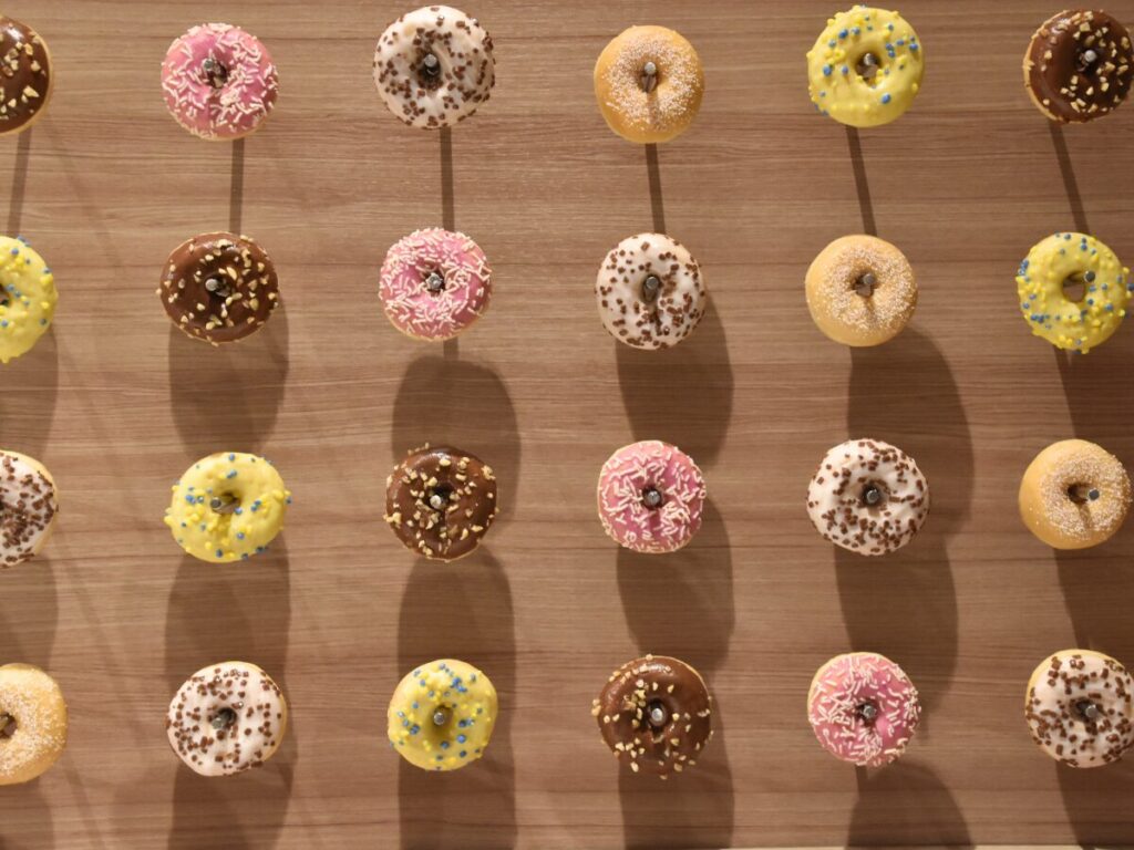 メルキュール福岡宗像リゾート＆スパ｜朝食ビュッフェのドーナツウォール