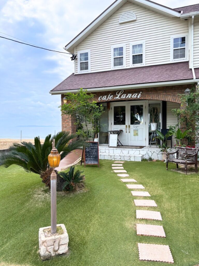 福間海岸のカフェラナイ