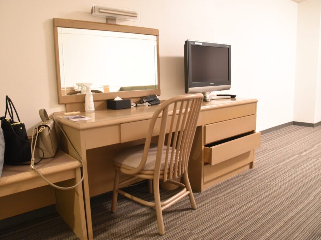 メルキュール福岡宗像リゾート＆スパ｜お部屋のデスク