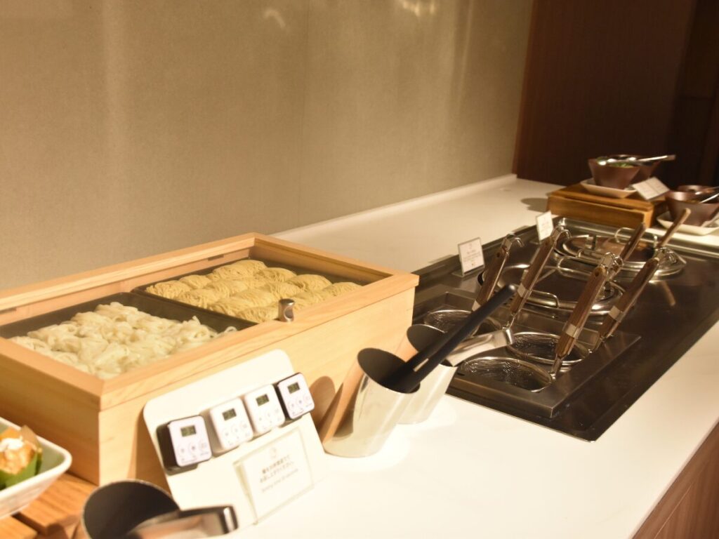 メルキュール福岡宗像リゾート＆スパ｜夕食ビュッフェの麺類