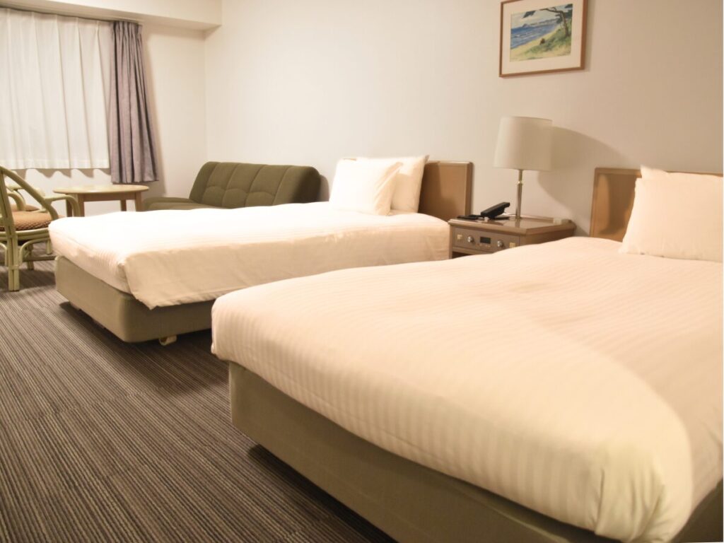 メルキュール福岡宗像リゾート＆スパのクラシックツインのお部屋のベッド