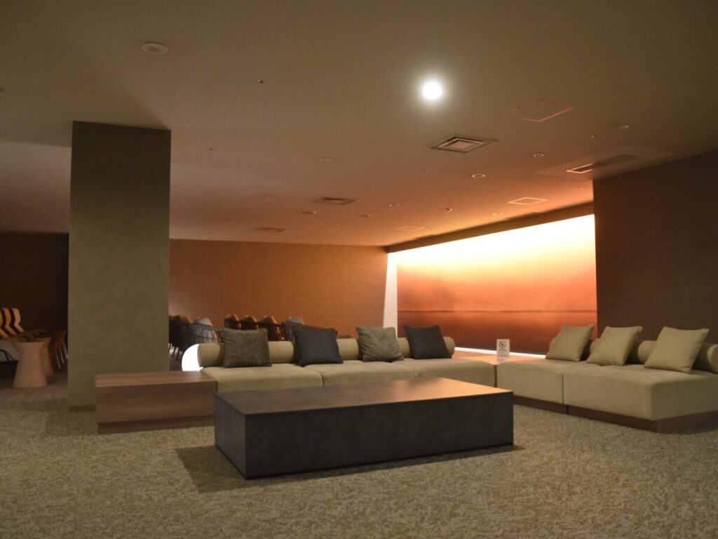 メルキュール福岡宗像リゾート＆スパの温泉ラウンジ