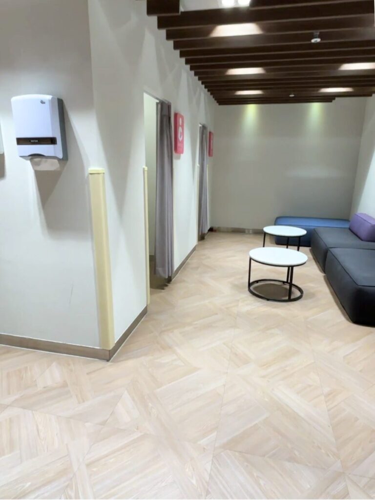 仁川空港第1ターミナルのキッズスペース隣接の授乳室(個室あり)