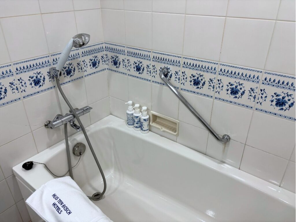 ホテルアムステルダムデラックスルームのバスルーム