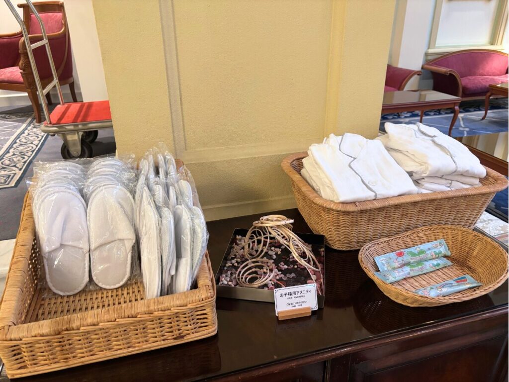 ホテルアムステルダムの子供用アメニティ（エレベーター前）