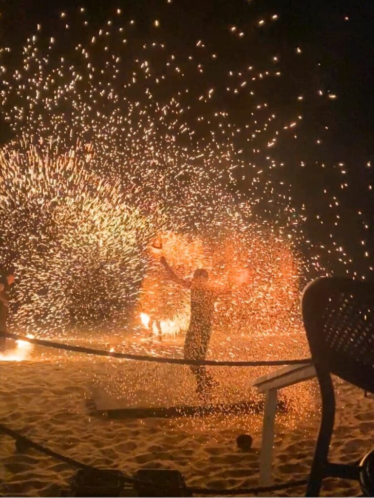 ランカウイ島Hidden Langkawiのファイヤーショー