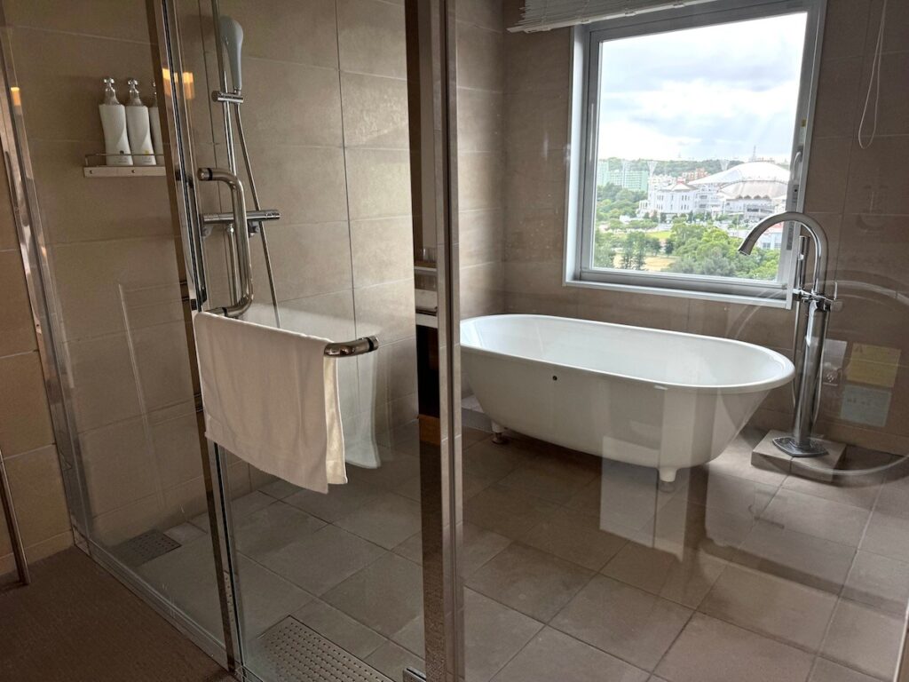 東急ステイ沖縄那覇のお部屋のバスルーム