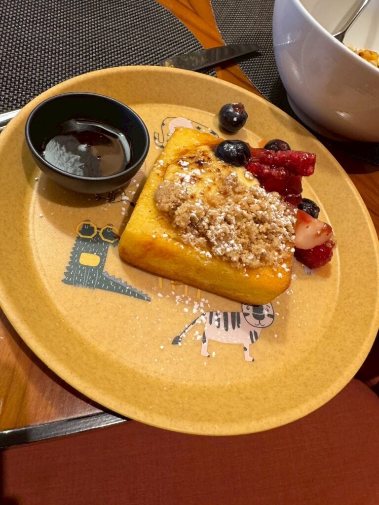 フォーシーズンズホテル京都の朝食のフレンチトースト