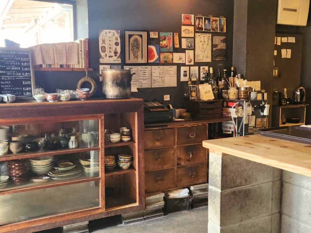 常衛門食堂の店内