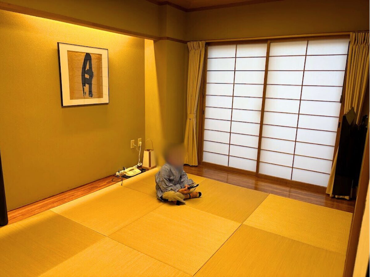 アオアヲナルトリゾートのジャパニーズスイートの和室