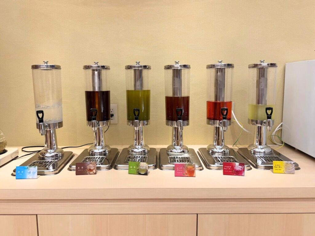 白玉の湯 華鳳|大浴場のお休み処のソフトドリンク