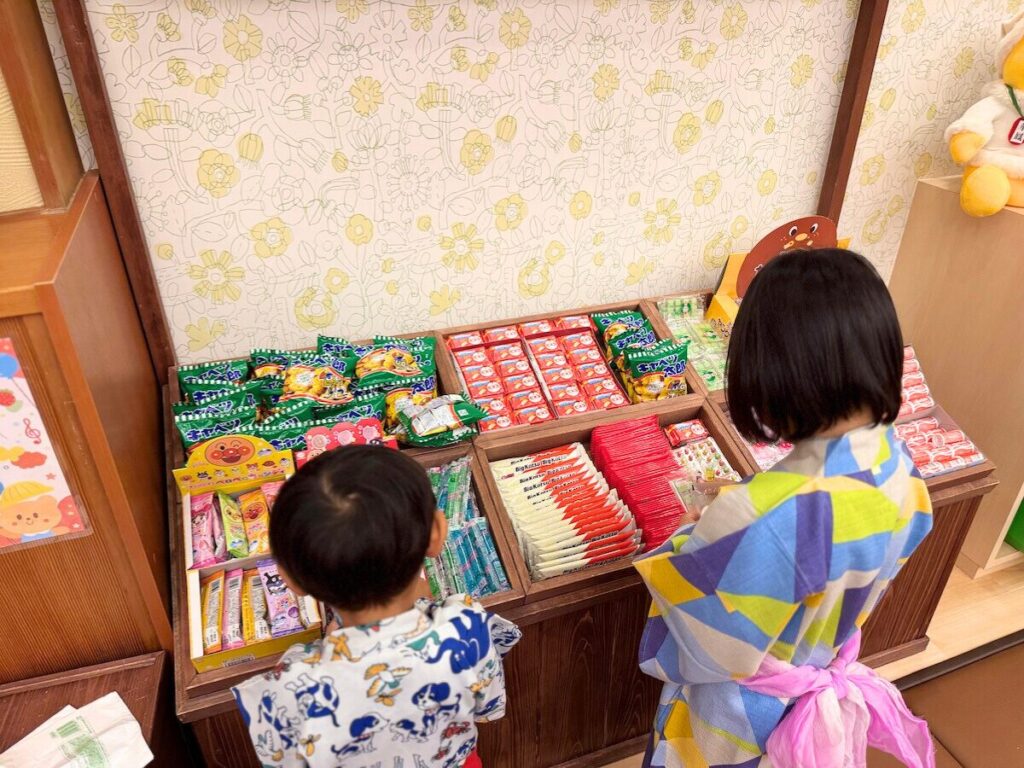 白玉の湯 華鳳 大浴場の駄菓子コーナー