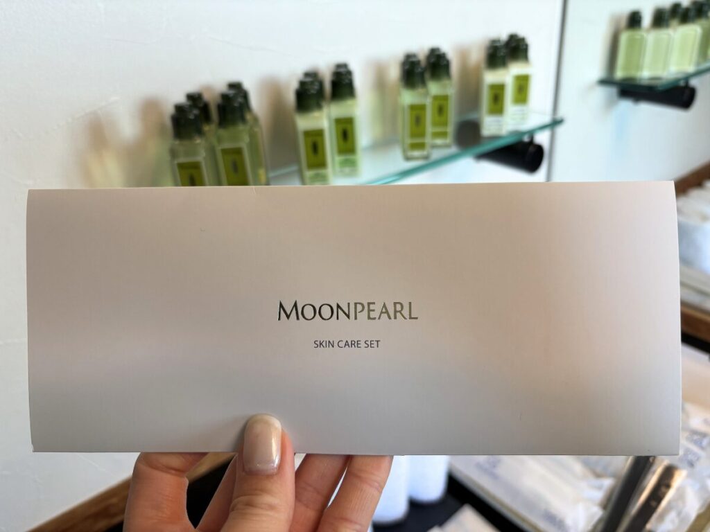 アオアヲナルトリゾートのアメニティはミキモトコスメティックスの「ムーンパール」