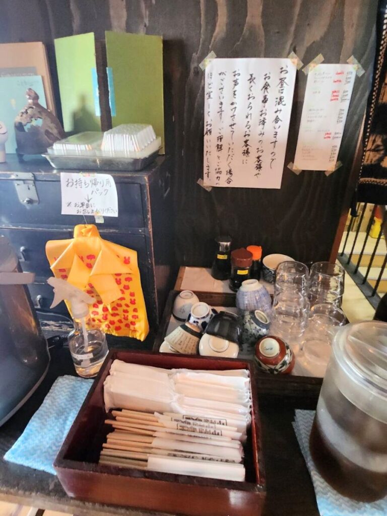 岡山倉敷美観地区常衛門食堂のセルフサービスのもの