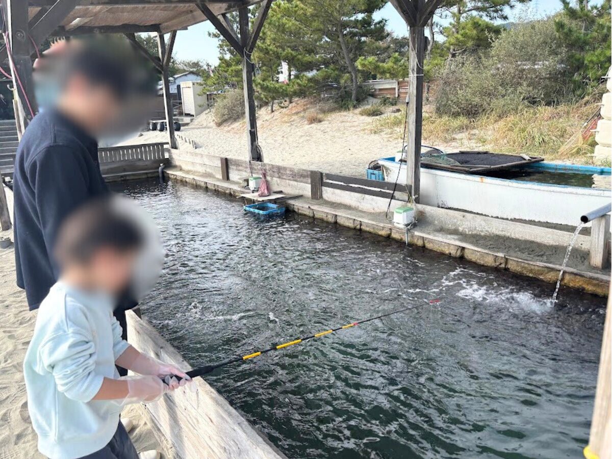 アオアヲナルトリゾートの釣り堀