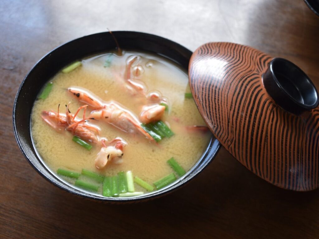 呼子大和の伊勢海老味噌汁