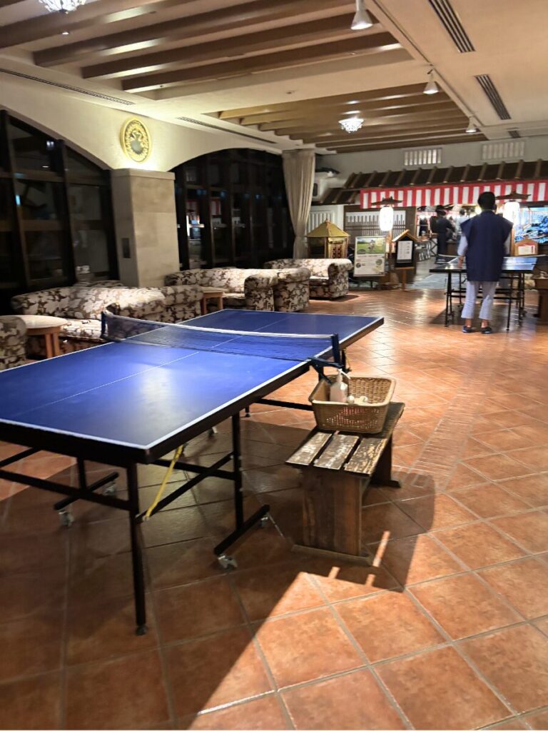 アオアヲナルトリゾートの卓球台