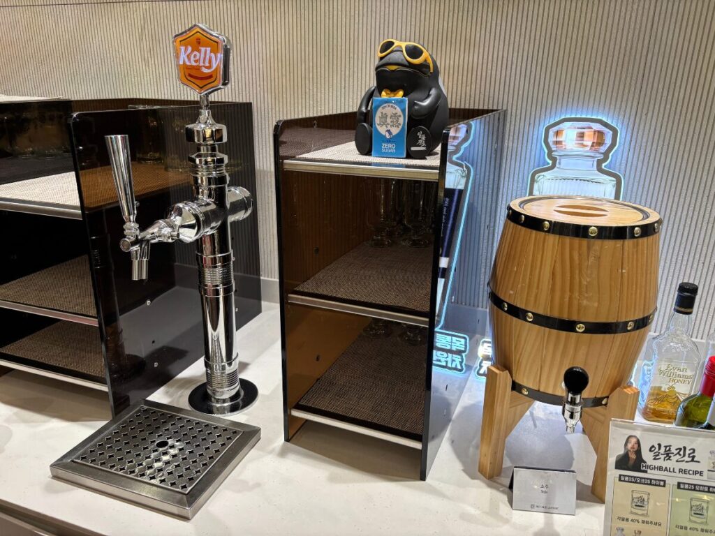 仁川空港第2ターミナルのスカイハブラウンジの生ビール（KELLY）