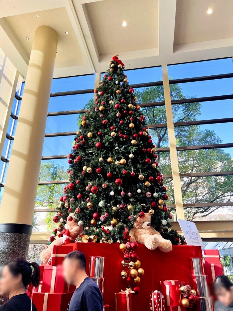 シェラトン・グランデ・トーキョーベイの巨大クリスマスツリー