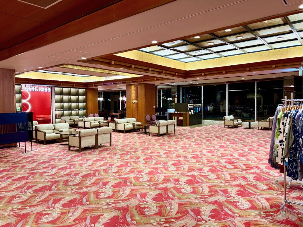 亀の井ホテル 筑波山のロビー