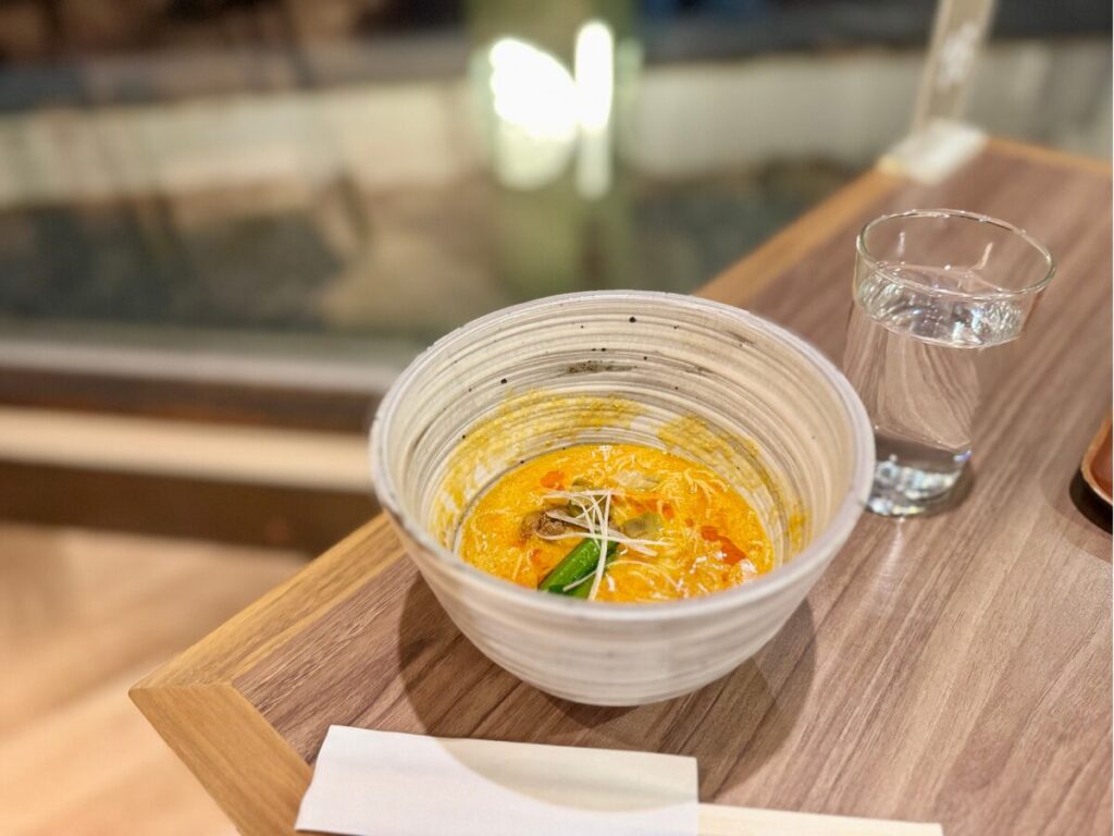 亀の井ホテル 筑波山|夜食サービスの担々麺